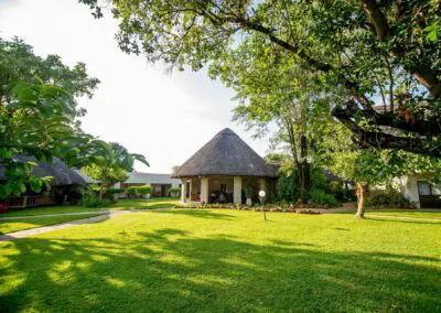 A'Zambezi River Lodge Flame of Africa