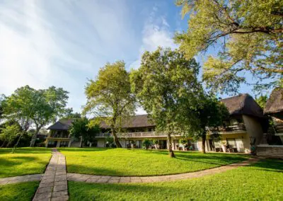 A'Zambezi River Lodge Flame of Africa