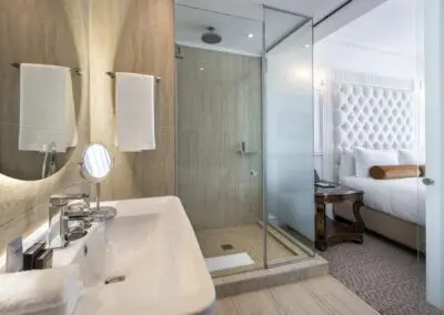 Pepperclub Hotel Flame of Africa