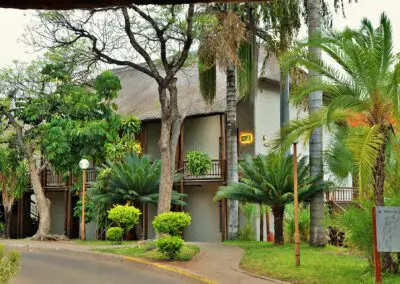 CRESTA-MOWANA---Flame of Africa