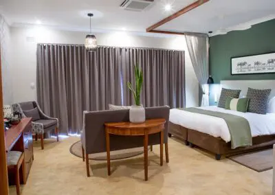 Insika Lodge Victoria Falls Signature Room | Flame of Africa