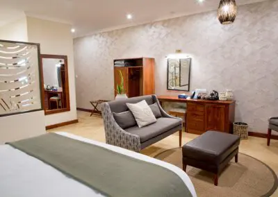 Insika Lodge Victoria Falls Signature Room | Flame of Africa