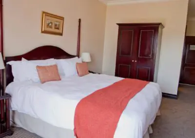 Kievits Kroon Gauteng Bedroom | Flame of Africa