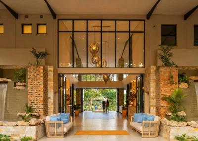 Waterfalls Lodge | Flame of Africa